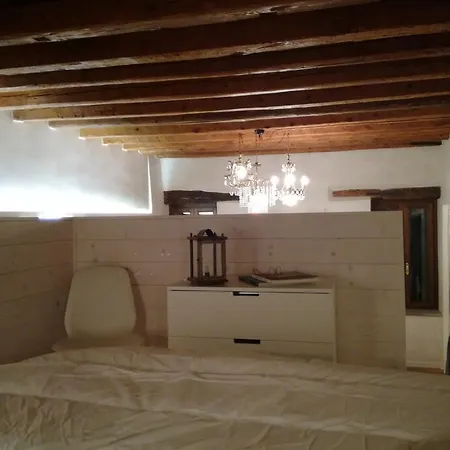 Panella Palace דירה